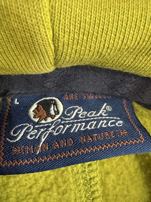 Мъжки суитшърт PEAK PERFORMANCE . Размер M/L