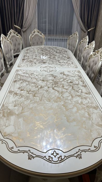 стол стулья для гостиной