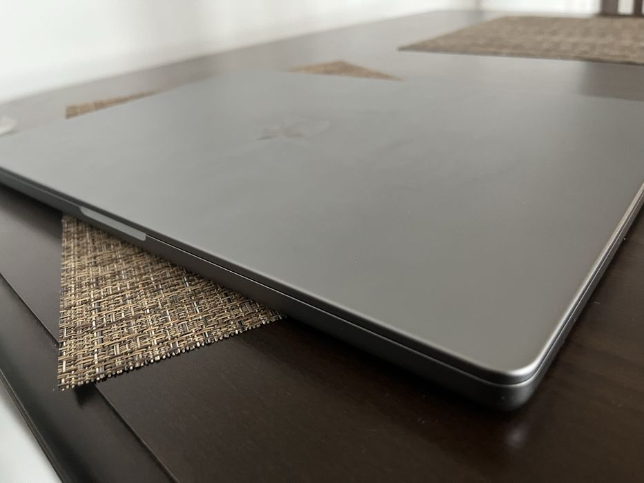 Apple MacBook Pro 16″ M1 Max / 32GB / 1TB SSD