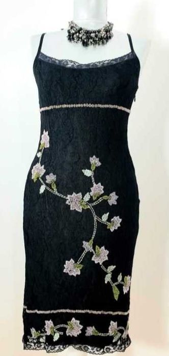 Rochie neagra din dantela Karen Millen, marimea S