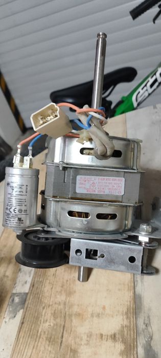 Електродвигател за сушилня,пералня.