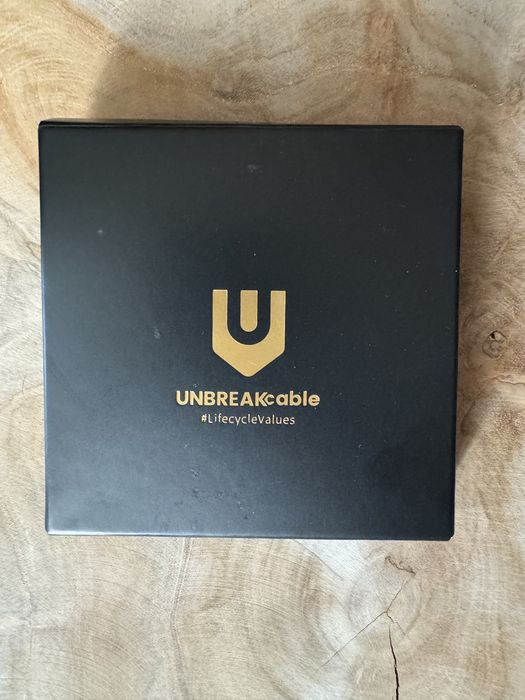 Зареждащ кабел за iPhone, iPad, Airpods UNBREAKcable