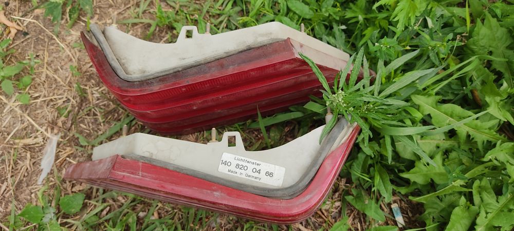 Продам задние фонари Мерседес 140