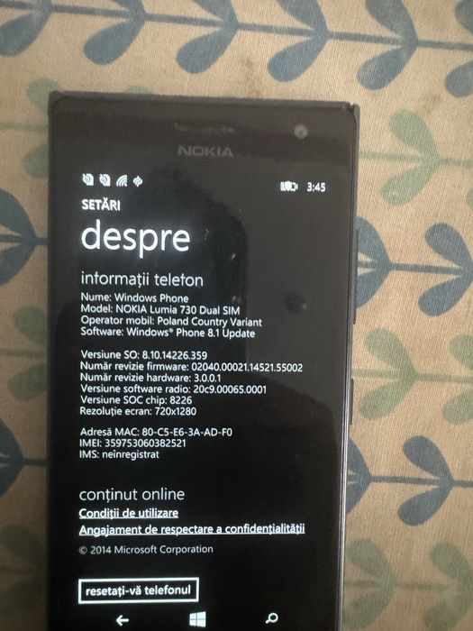 Nokia Lumina 735