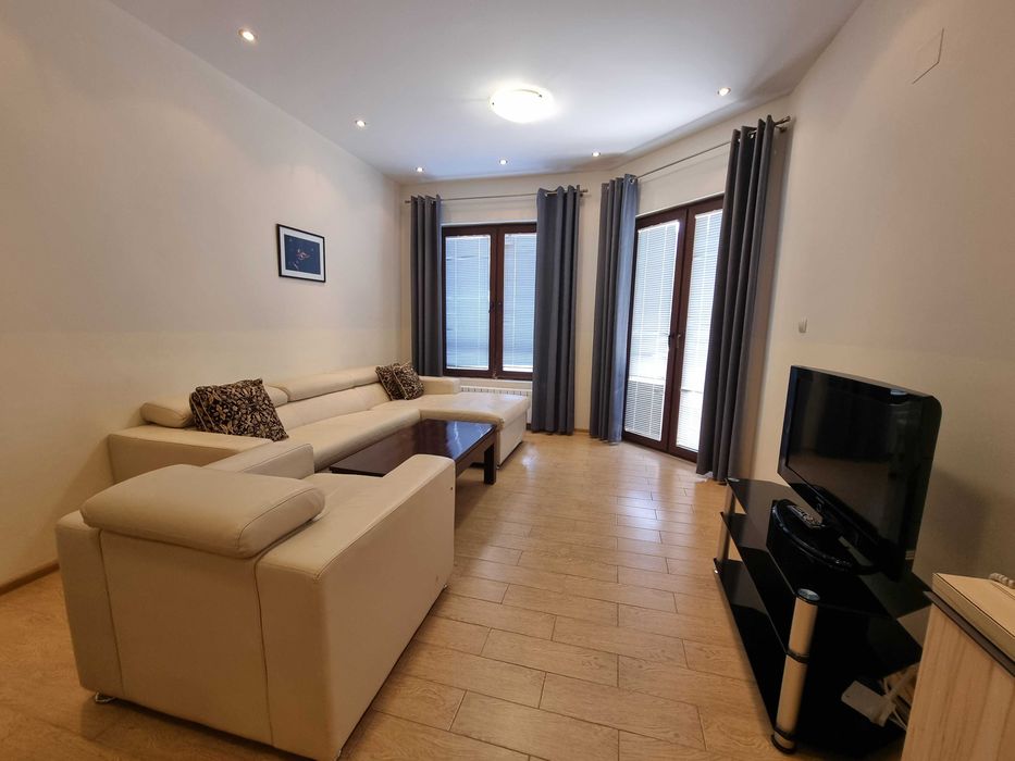 Двустаен апартамент за продажба в луксозен затворен комплекс - гр. Банско