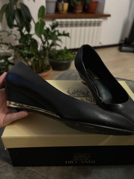 Женские туфли Josiny