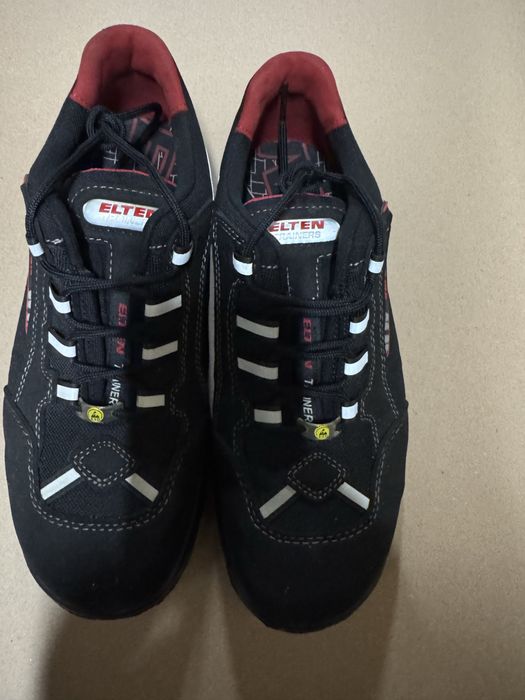 Pantofi cu bombeu Elten Trainers marimea 40