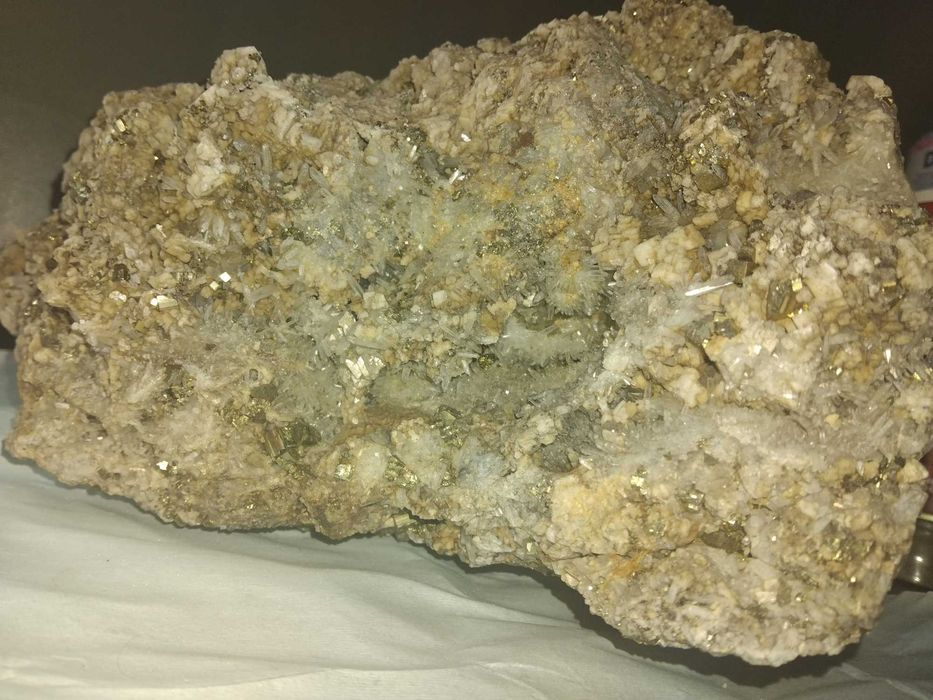 16 кг.Кристали/минерали