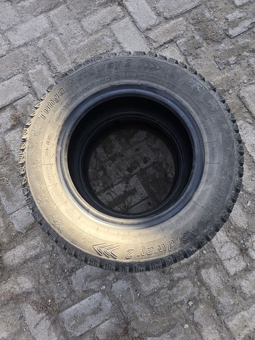 Продам зимние покрышки