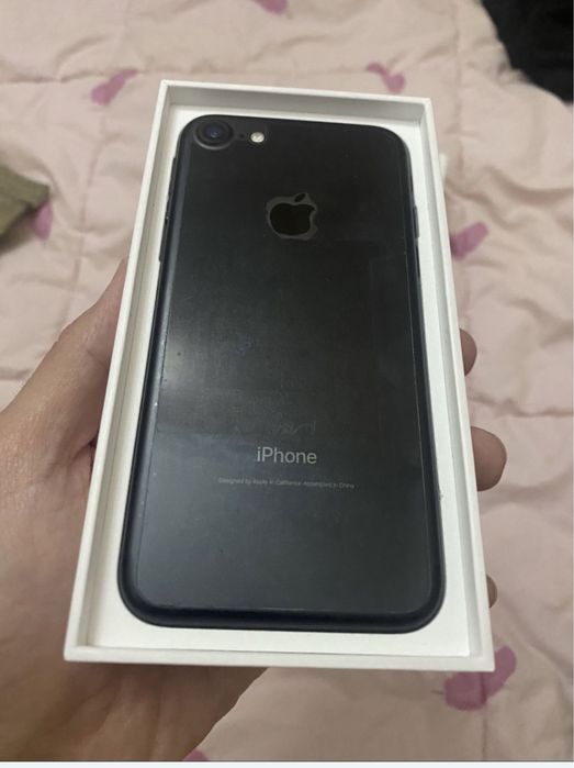 iPhone 7 в идеал 128 гб