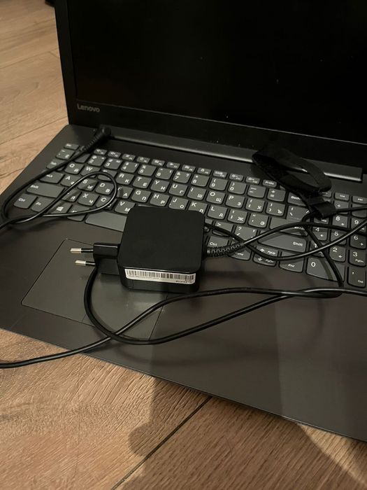 Срочно продам ноутбук Lenova