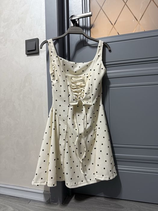 Платье в горошек