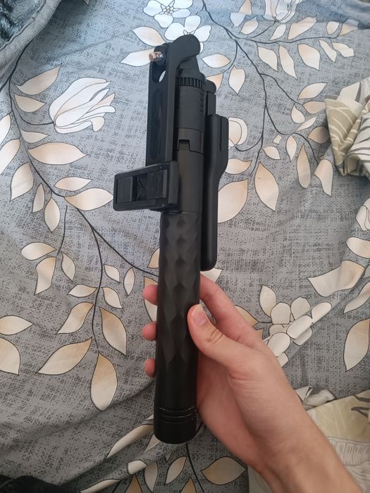 Jmary KT-239 Telefon va kamera uchun selfi tayoqchasi / Штатив Jmary
