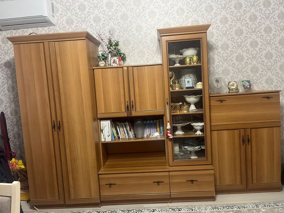 Шкафы/стенки для гостиной !