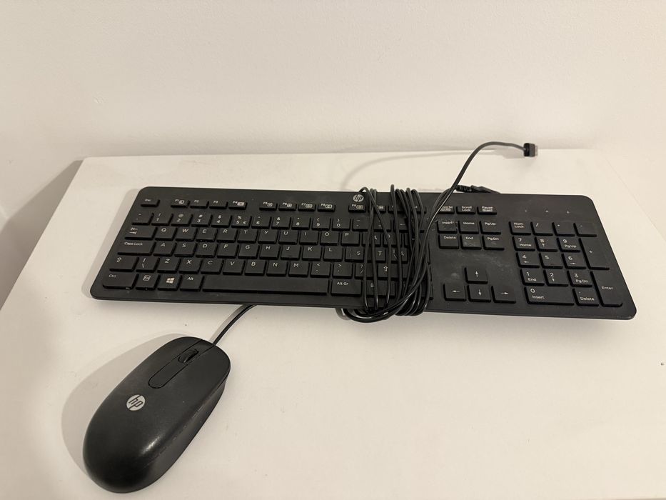 Sistem Desktop PC HP ProDesk 600 G4 SFF + mouse si tastatura