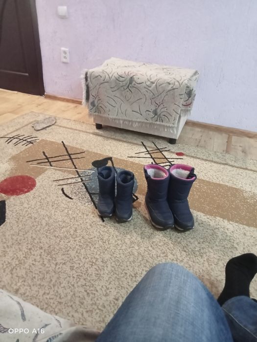 Продам детскую обувь