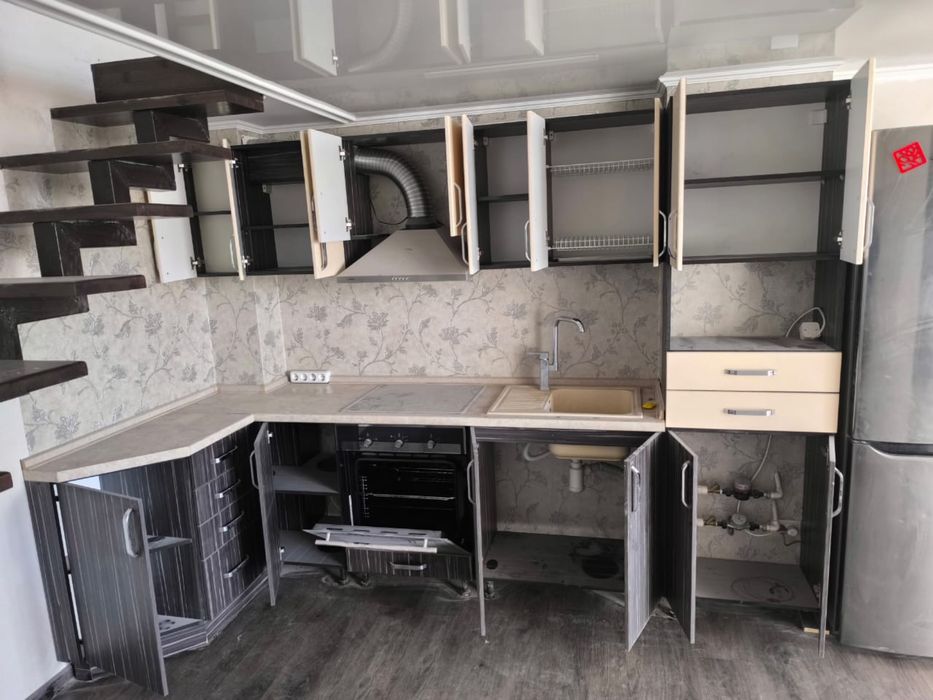 Кухонный гарнитур