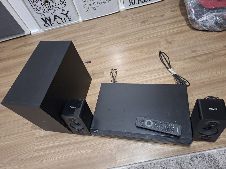Sistem home cinema 2.1 Philips funcțional