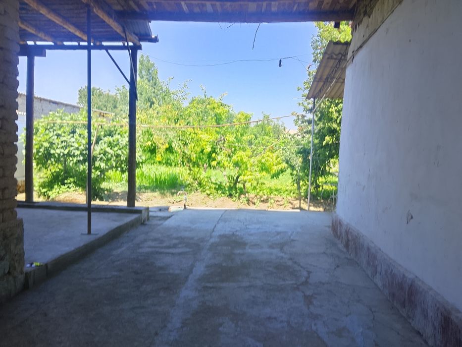 12 sotixlik Hovli  sotiladi