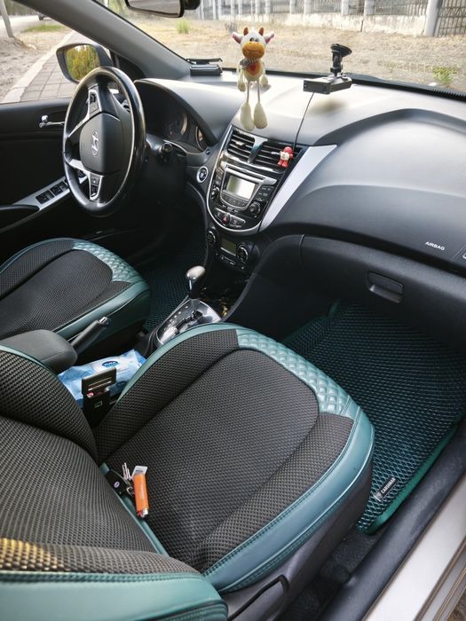 Хундай Акцент 2011,фулл, пробег 123000км