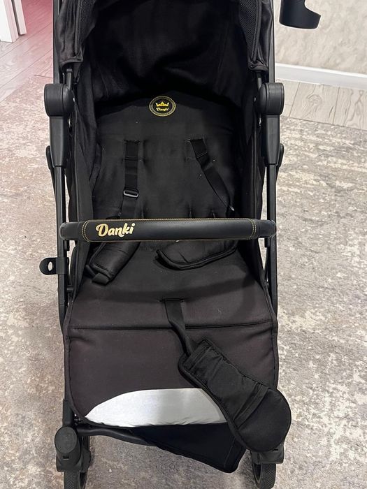 Детская коляска.