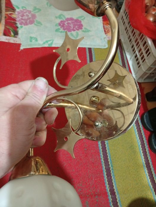 Люстра современная два плафона