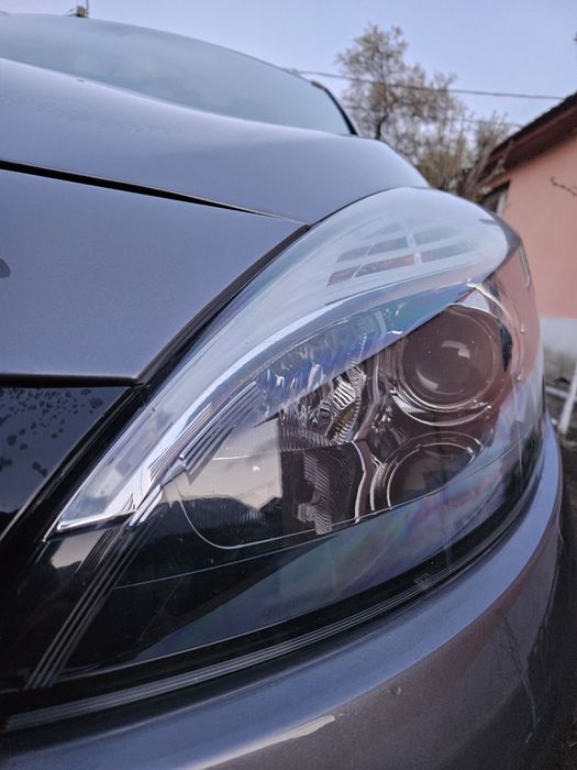 Vând Renault Grand Scenic 3 (varianta cu facelift), an fabricație 2013,
