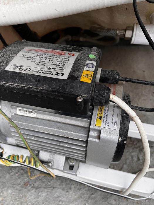 Джакузи ванна в хорошем состоянии