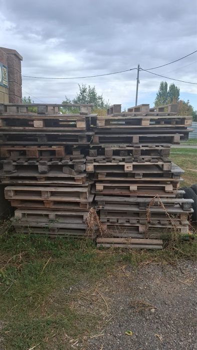 Продам поддоны с достав.