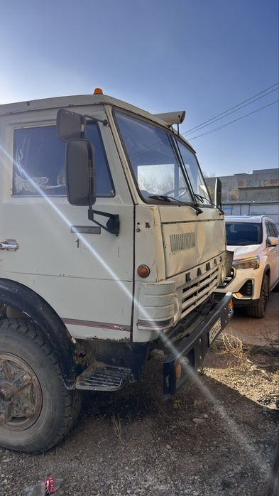 Продам камаЗ тягач 1992 года