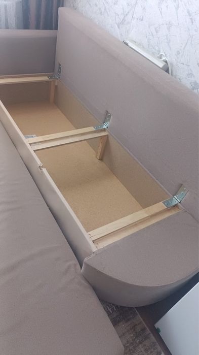 Продам диван (тахта)25000.