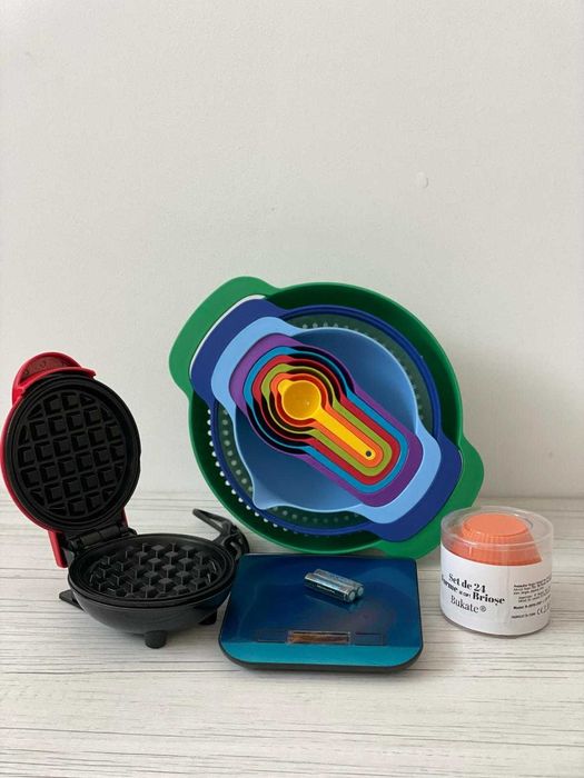 Set bucatarie resigilat – Gofre, Cantar, Boluri, Briose