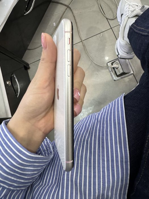 Айфон 11 , 128гб , ёмкость 80%