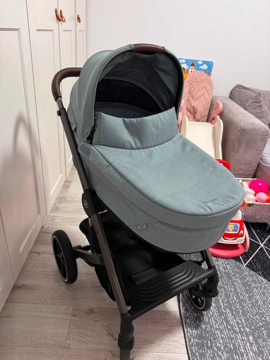 Vând cărucior Cybex Balios S Lux + landou + husă de iarnă (stare impecabilă, ca noi)