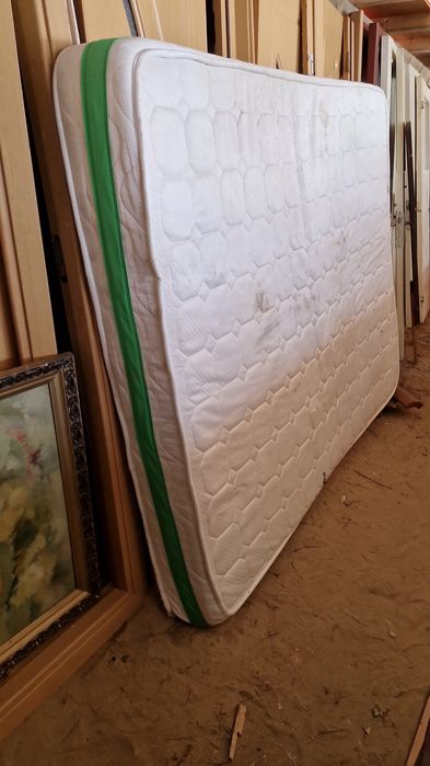 Vând saltele second