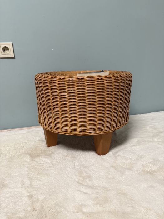 Ратанова табуретка / 80-те