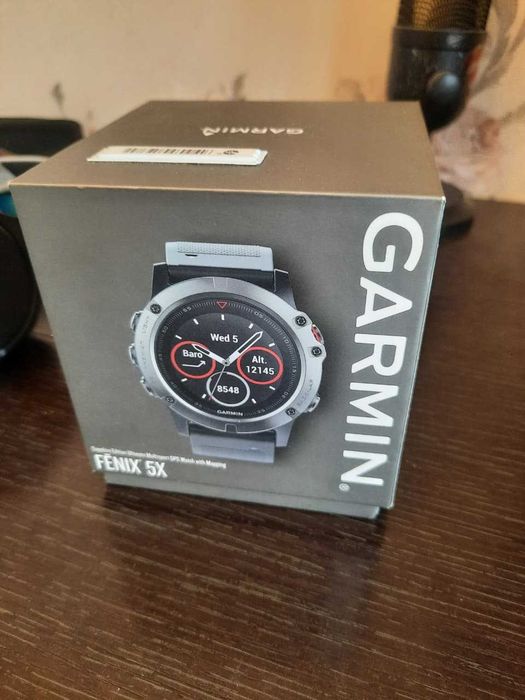 умные часы Garmin Fenix 5X