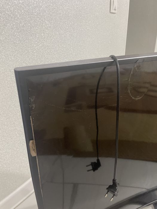 Продам телевизор на запчасти