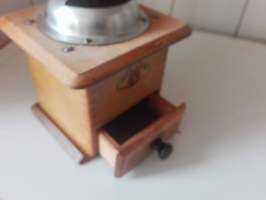 Японска кафемашина ,голяма мелница за кафе и медна кана.