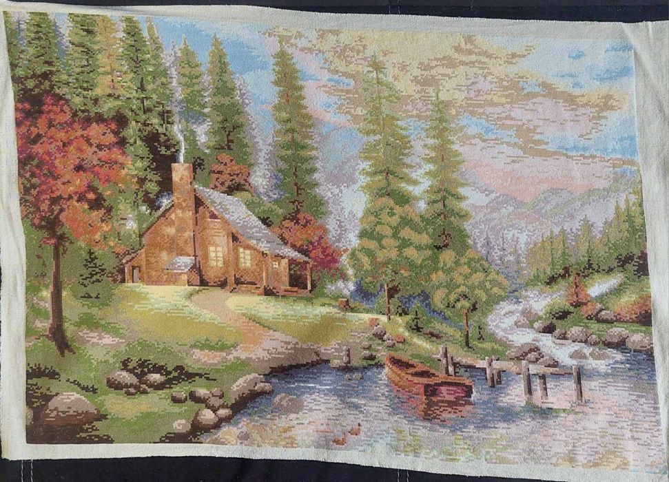 Предлагам два броя гоблени