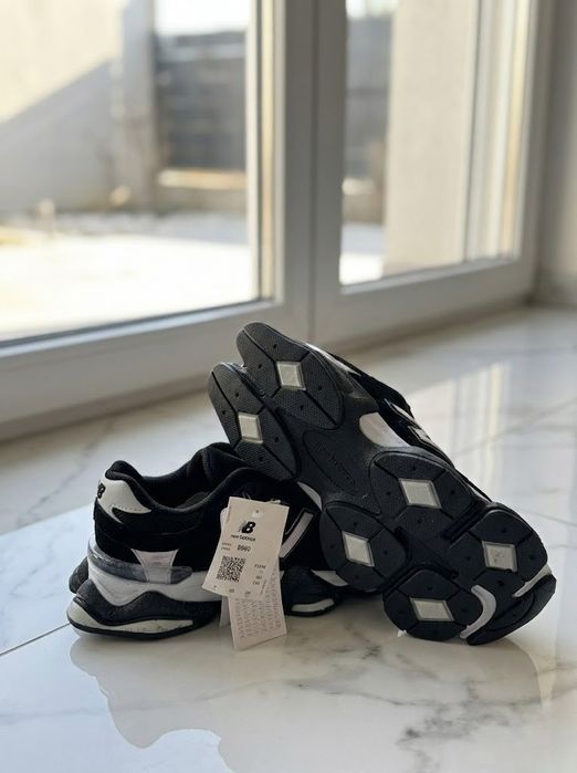 Adidasi New Balance 9060 Negru Alb