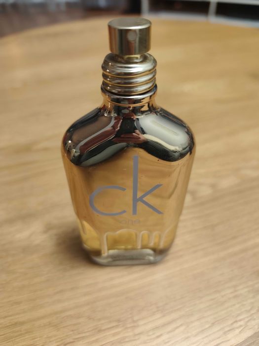 Дамски парфюми Prada CK one Escada