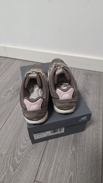 New Balance 204L 39.5 noi