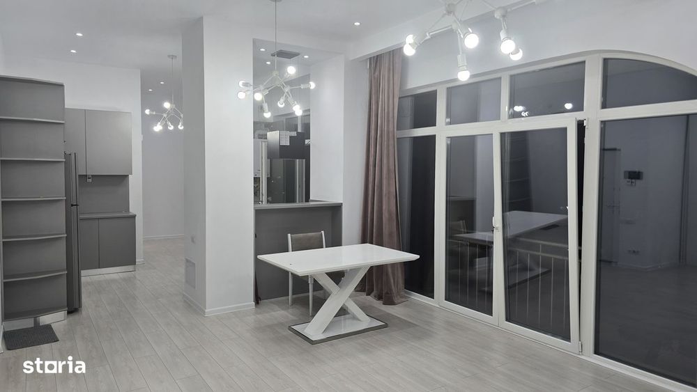 Inchiriez apartament 2 camere in Deva, zona ultracentrala, etaj 1,