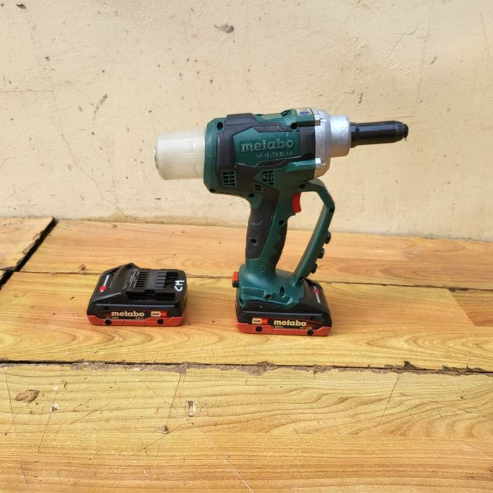Pistol  popnituri metabo NP 18 LTX
