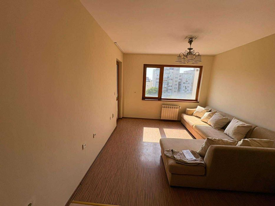 Четиристаен имот в кв.Гео Милев