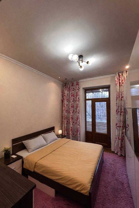 Чиланзар 1 Сталинка 2 линия высокий потолок двушка УСПЕЙ`