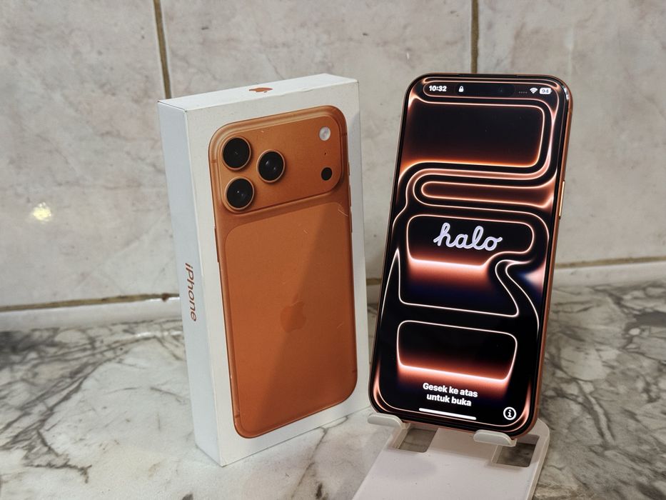 iPhone 17 Pro Max 512GB Cosmic Orange • Батерия 100% •  Брой Цикли 32 Международна гаранция