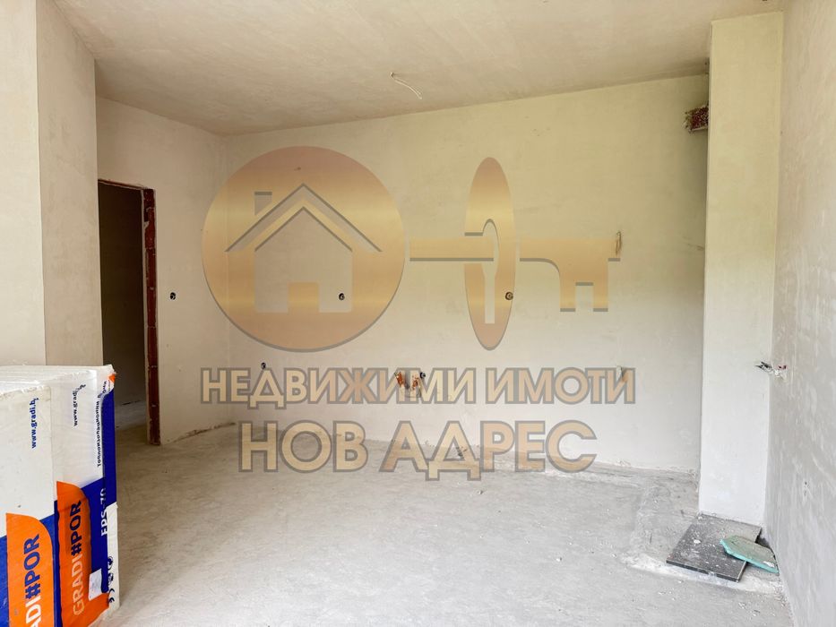 Продава се Двустаен апартамент в Търговище, Център - 56 кв.м за 1230 €/кв.м - Снимка #2