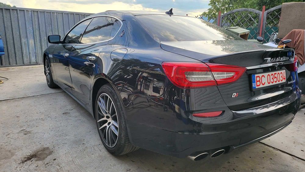 Maserati Quattroporte SQ4 410CP vand sau schimb